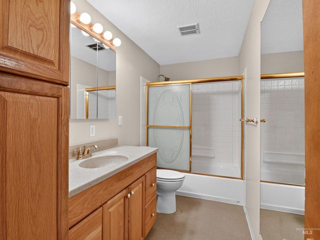 2590 S Cloverdale Rd, Boise, ID 83709
