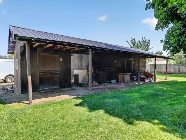 2590 S Cloverdale Rd, Boise, ID 83709