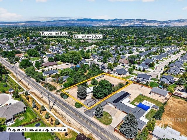 2590 S Cloverdale Rd, Boise, ID 83709