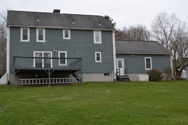 55 Mendon Rd, Sutton, MA 01590