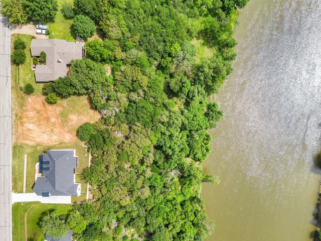 9702 Bellechase Road, Granbury, TX 76049