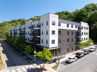 782 Riverfront Pkwy Apt 208, Chattanooga, TN 37402