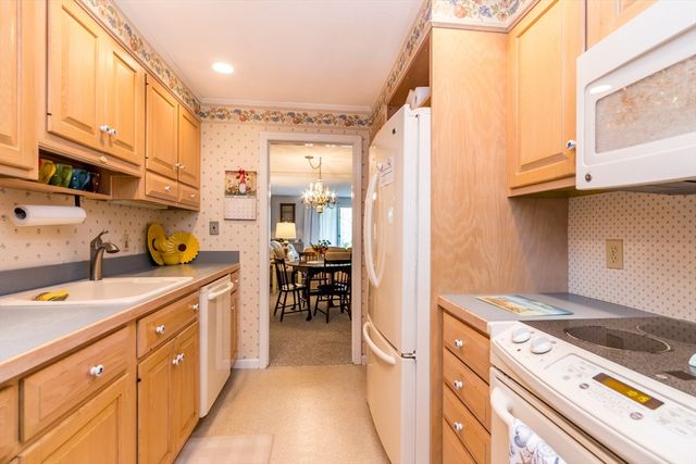 300 Buck Island Rd 8B, Yarmouth, MA 02673