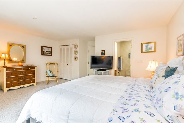 300 Buck Island Rd 8B, Yarmouth, MA 02673