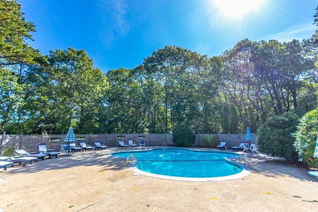 300 Buck Island Rd 8B, Yarmouth, MA 02673