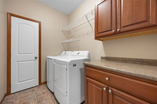 4301 Viola Street NE, Cedar Rapids, IA 52411