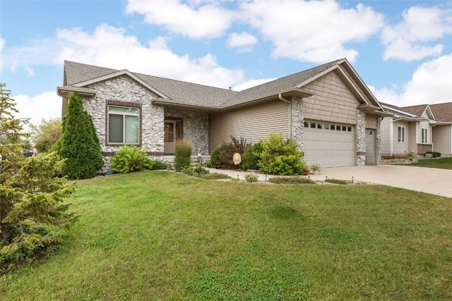 4301 Viola Street NE, Cedar Rapids, IA 52411