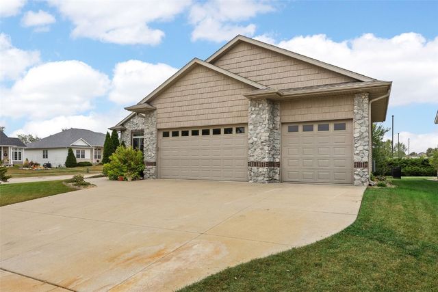 4301 Viola Street NE, Cedar Rapids, IA 52411