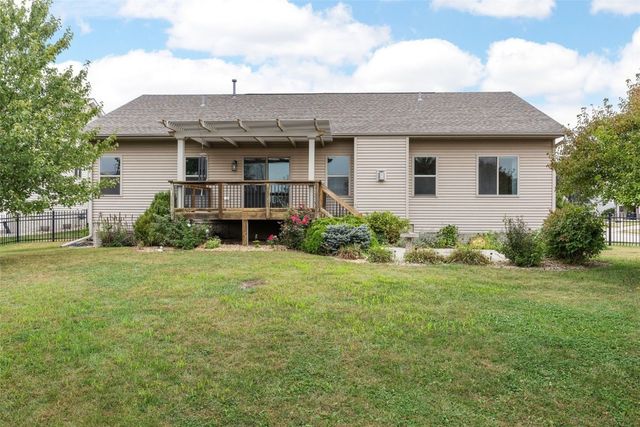 4301 Viola Street NE, Cedar Rapids, IA 52411