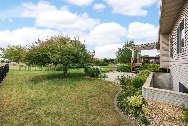 4301 Viola Street NE, Cedar Rapids, IA 52411