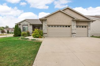 4301 Viola Street NE, Cedar Rapids, IA 52411