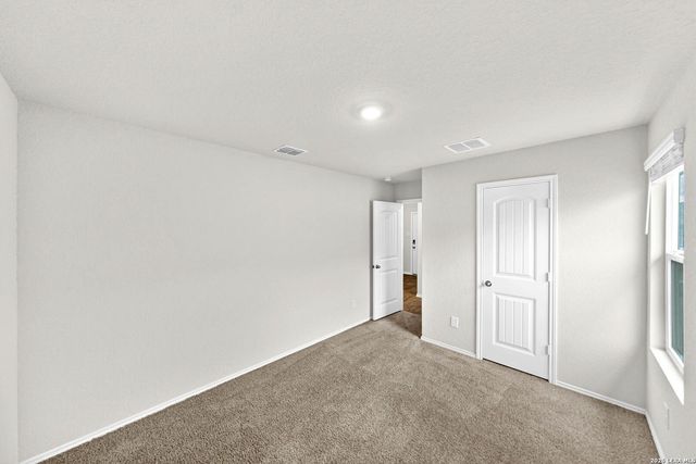 917 Chachalaca, Seguin, TX 78155