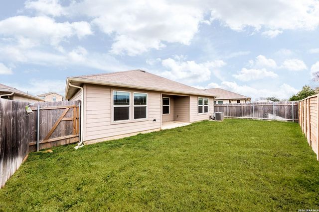 917 Chachalaca, Seguin, TX 78155