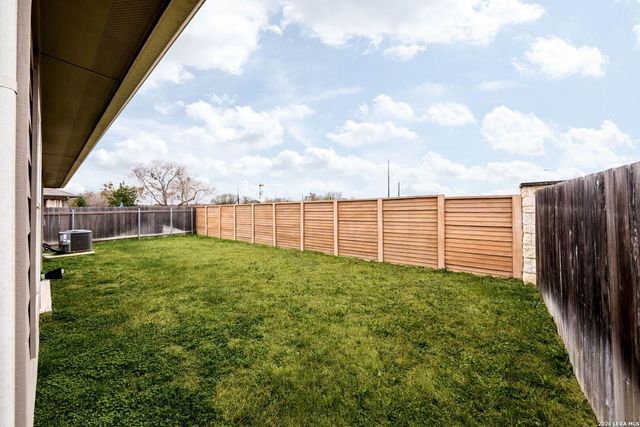 917 Chachalaca, Seguin, TX 78155