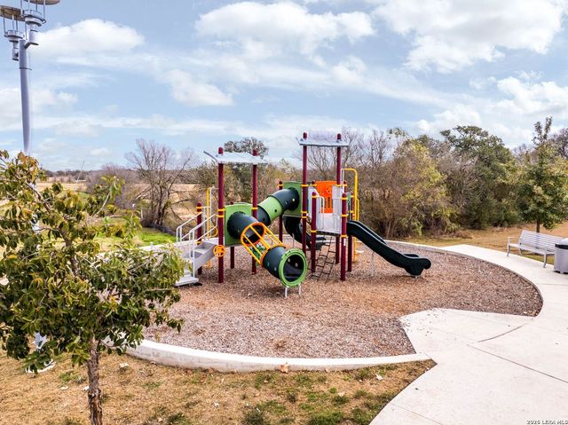 917 Chachalaca, Seguin, TX 78155