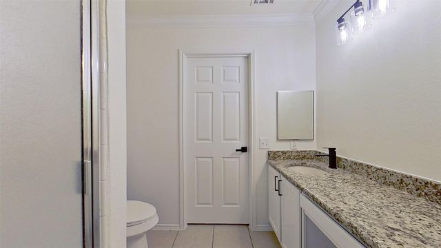 1004 Bridges Drive, Arlington, TX 76012