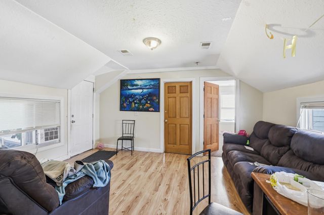 2314 Portland Avenue S, Minneapolis, MN 55404