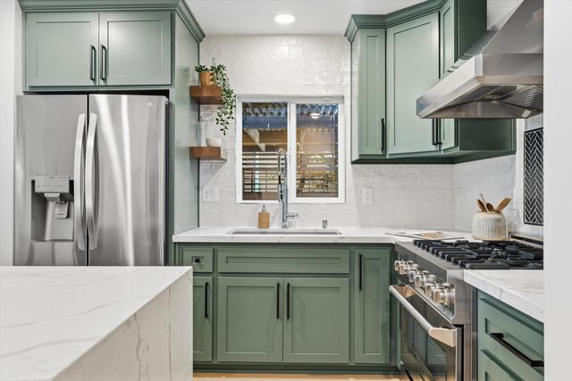 1536 49th, Sacramento, CA 95819