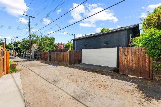1536 49th, Sacramento, CA 95819