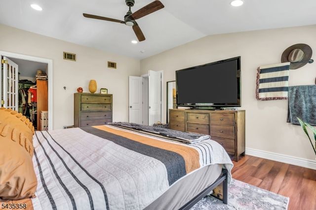 128 Raritan River Rd, Lebanon Twp., NJ 07830