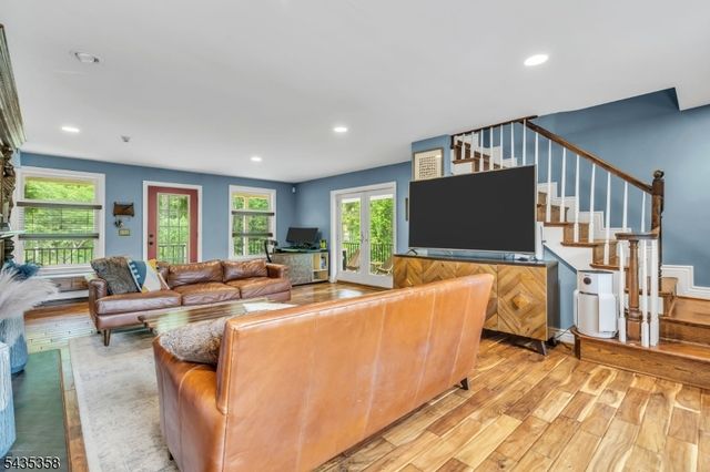 128 Raritan River Rd, Lebanon Twp., NJ 07830