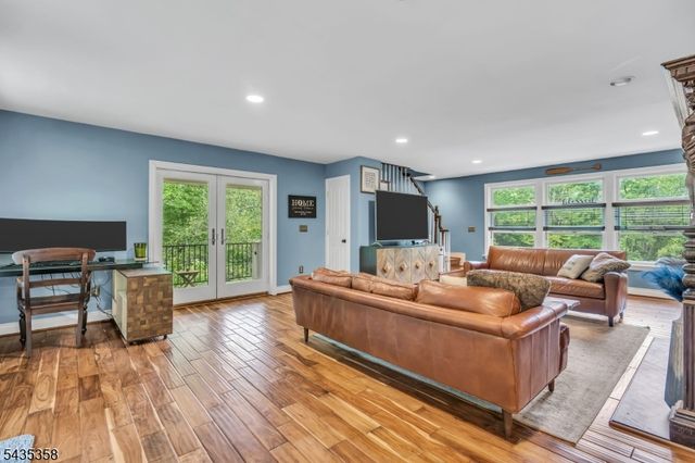 128 Raritan River Rd, Lebanon Twp., NJ 07830