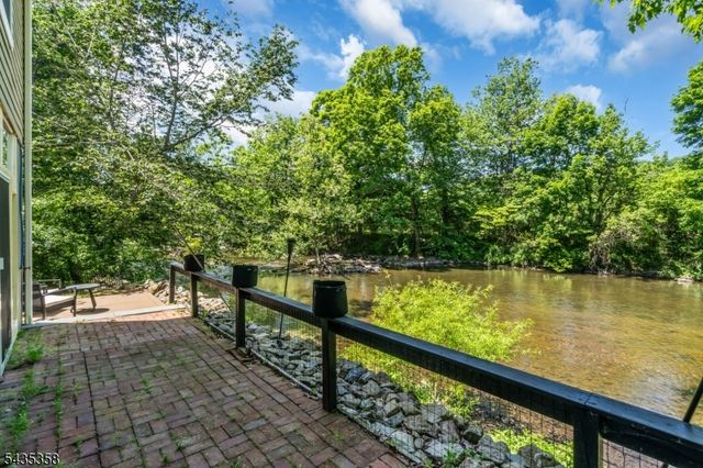 128 Raritan River Rd, Lebanon Twp., NJ 07830