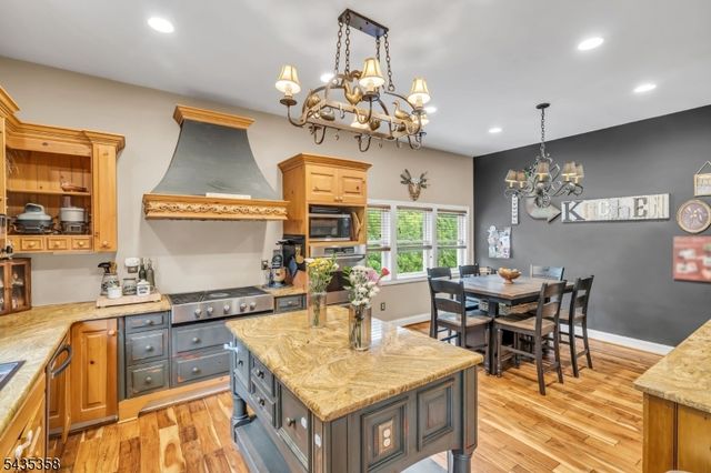 128 Raritan River Rd, Lebanon Twp., NJ 07830