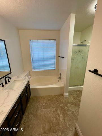 3056 E SIESTA Lane, Phoenix, AZ 85050