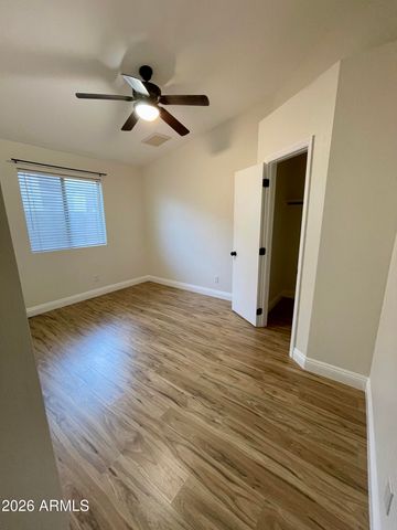 3056 E SIESTA Lane, Phoenix, AZ 85050