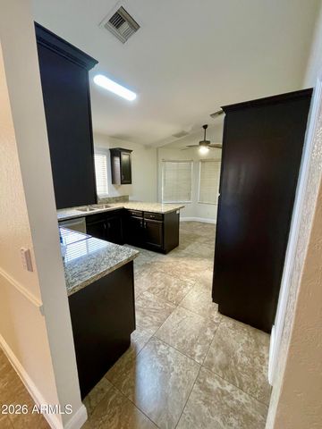 3056 E SIESTA Lane, Phoenix, AZ 85050