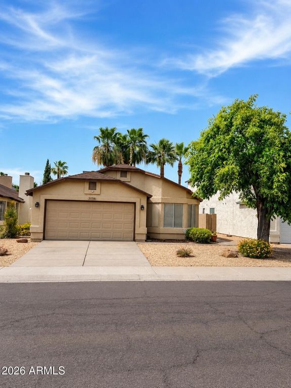 3056 E SIESTA Lane, Phoenix, AZ 85050