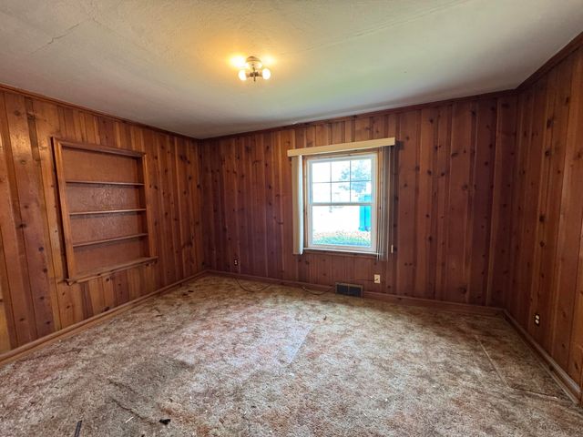 2401 W 6th Avenue, Gary, IN 46404