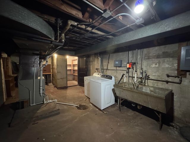 2401 W 6th Avenue, Gary, IN 46404