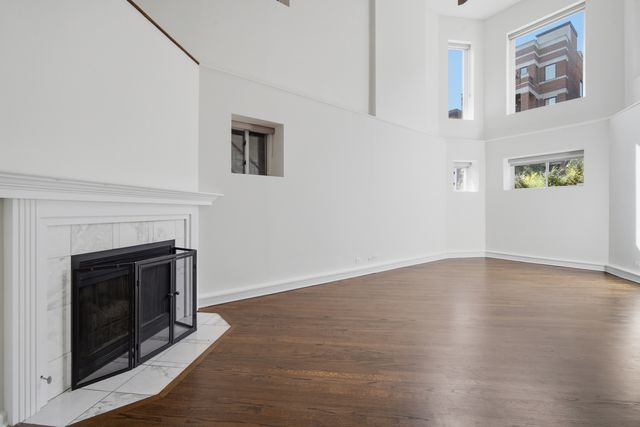626 W Buckingham Place 1E, Chicago, IL 60657