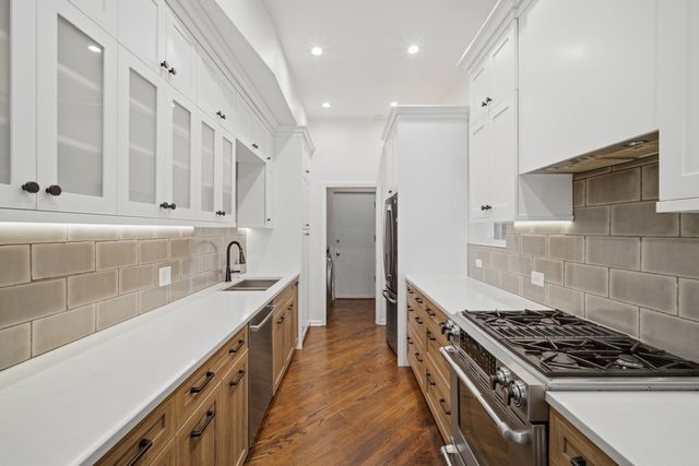626 W Buckingham Place 1E, Chicago, IL 60657