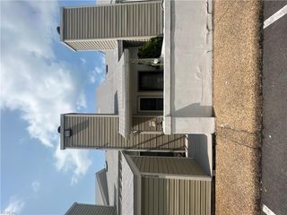 8576 Chesapeake Blvd Apt 108, Norfolk, VA 23503