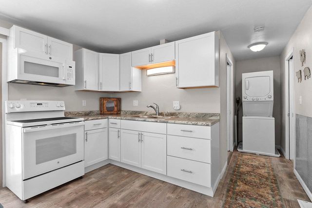 1140 S EVERGREEN STREET, Shawano, WI 54166