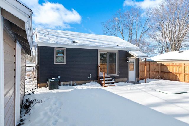 1140 S EVERGREEN STREET, Shawano, WI 54166