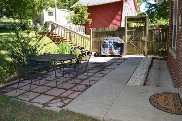 121 E 5th Street, Morehead, KY 40351