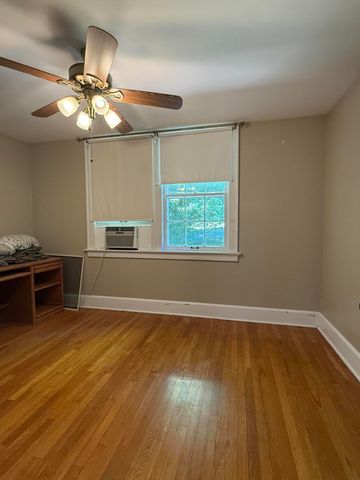 121 E 5th Street, Morehead, KY 40351
