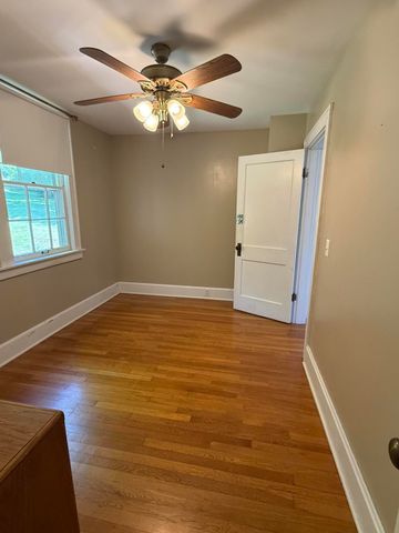121 E 5th Street, Morehead, KY 40351