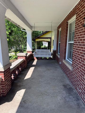 121 E 5th Street, Morehead, KY 40351