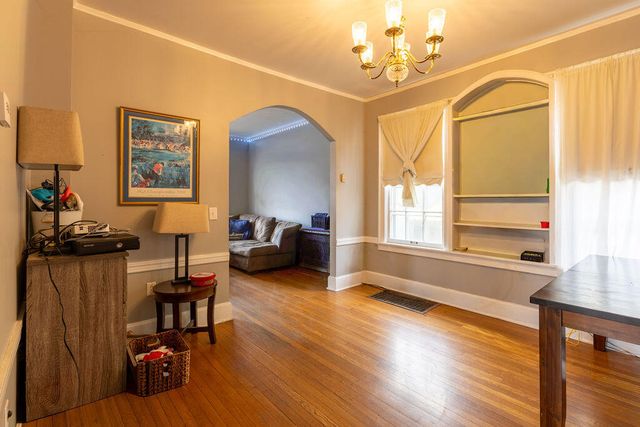 121 E 5th Street, Morehead, KY 40351