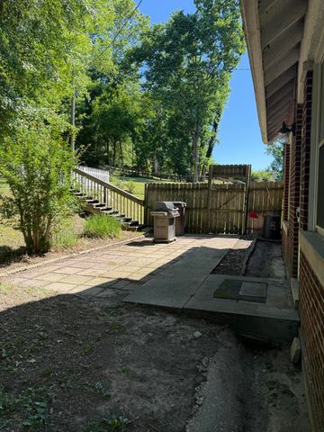 121 E 5th Street, Morehead, KY 40351