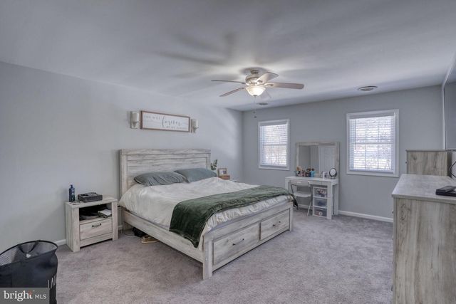 2613 OLD COUNTY RD, Newark, DE 19702