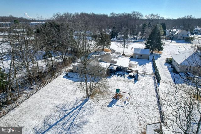 2613 OLD COUNTY RD, Newark, DE 19702