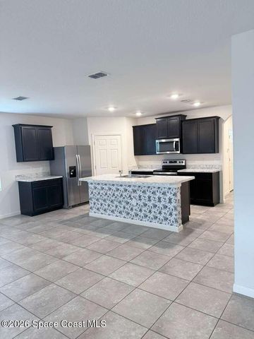 609 Concha Street NW, Palm Bay, FL 32907