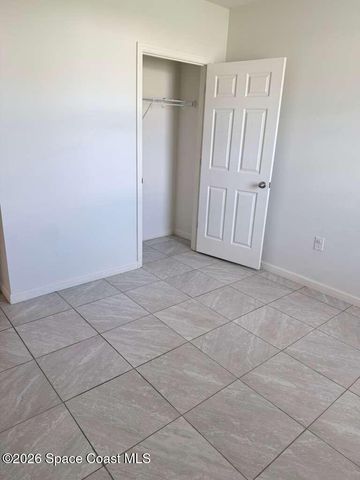 609 Concha Street NW, Palm Bay, FL 32907