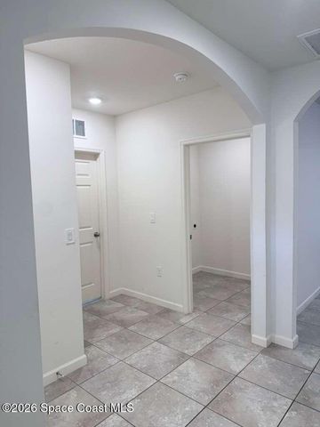 609 Concha Street NW, Palm Bay, FL 32907